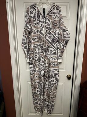 Savage X Fenty Women's L Sleepwear Loungewear Jumpsuit Money Allover Print NWT